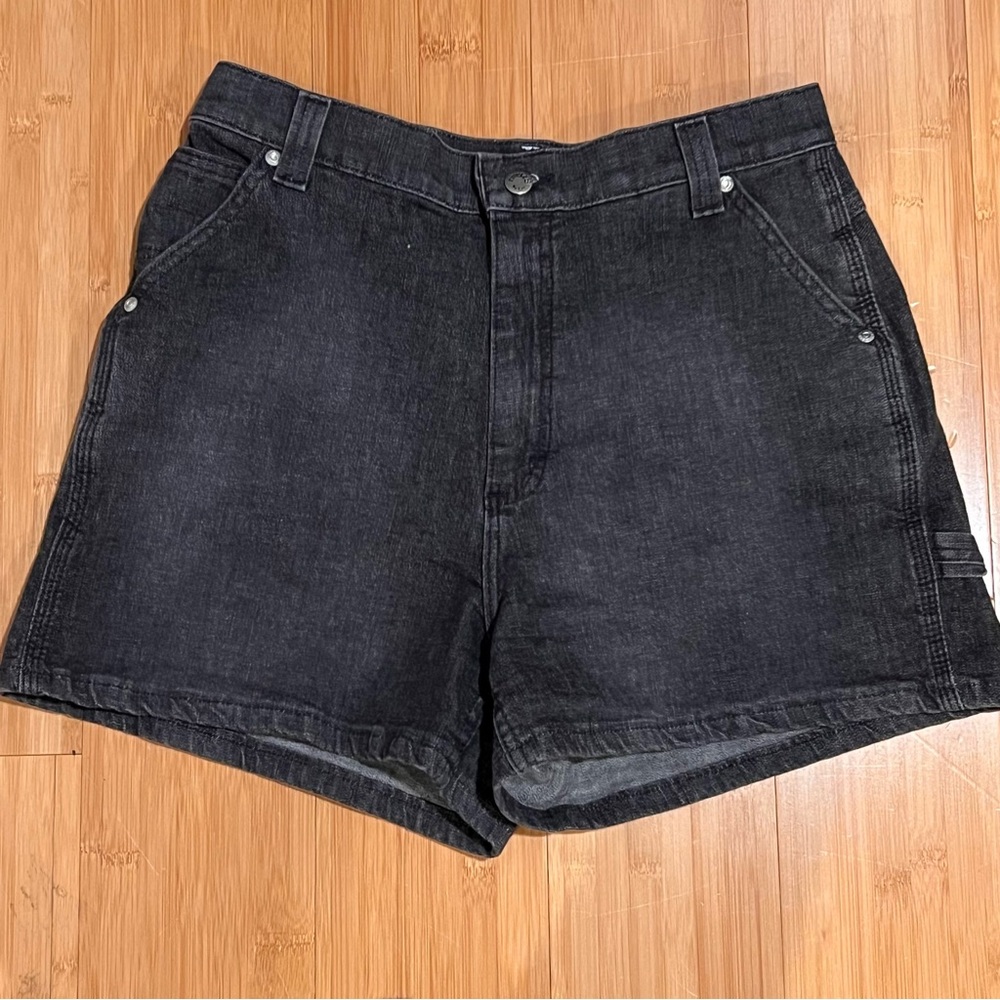 Riveted By Lee Vintage Lee cargo (carpenter) shorts black Size 10